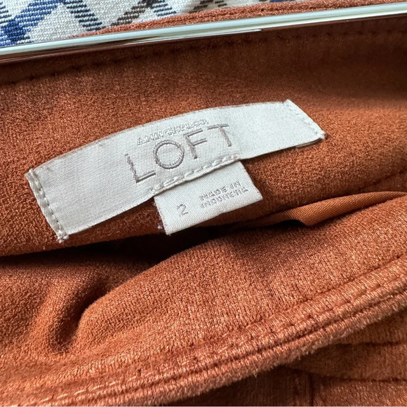 Loft Faux Suede Mini Skirt Rust Burnt Orange Zipper Pocket Lined Size 2 - Picture 2 of 5